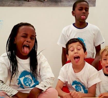 W9 : « Ce soir on chante pour les droits de l’enfant »