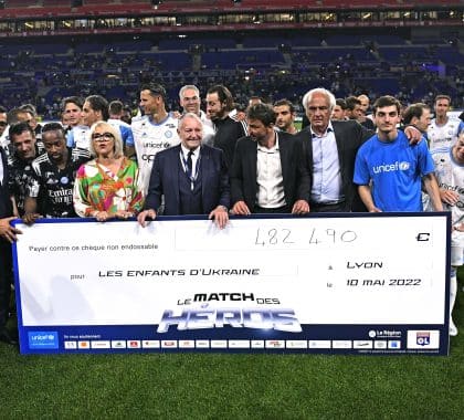 W9 : « Ce soir on chante pour les droits de l’enfant »