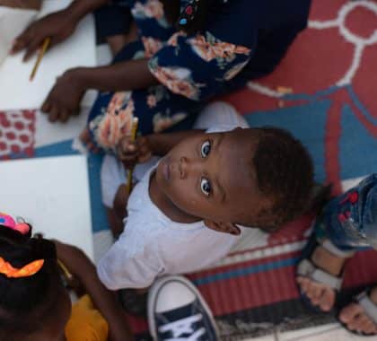 Des centaines d’enfants vulnérables transférés en toute sécurité de l’orphelinat de Khartoum