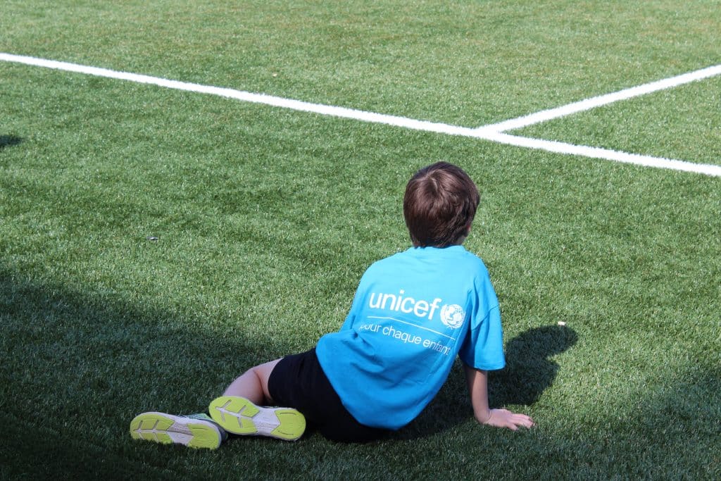 Dans le comité de Gironde, lors du match de gala à Mont-de-Marsan, où une vingtaine de bénévoles étaient présents, plus de 15 000 euros ont été récoltés en faveur de l'UNICEF. © UNICEF/France