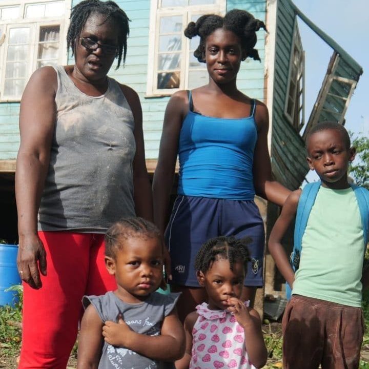 ouragan beryl grenade famille